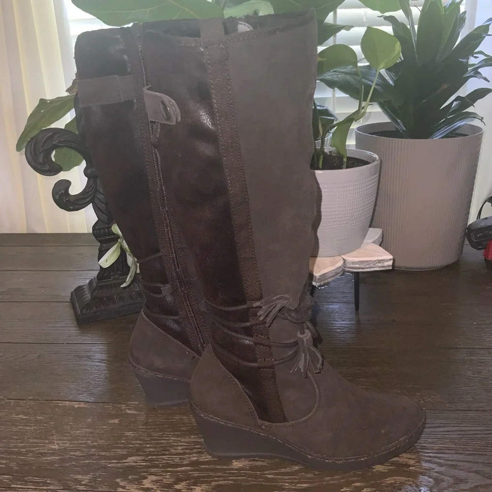 BareTraps Brown Over the Knee Brown Suede Fur Lined Wedge Boots Side Zipper 6M